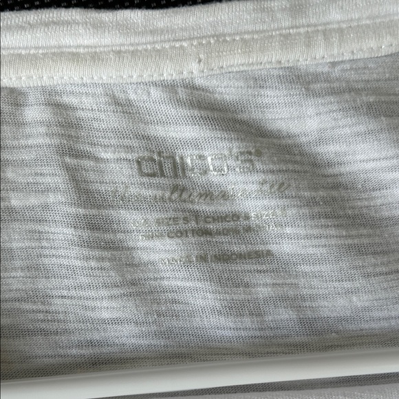 Chico's White 3/4 Long Sleeve Tee. Size 0 or S. - Picture 4 of 8